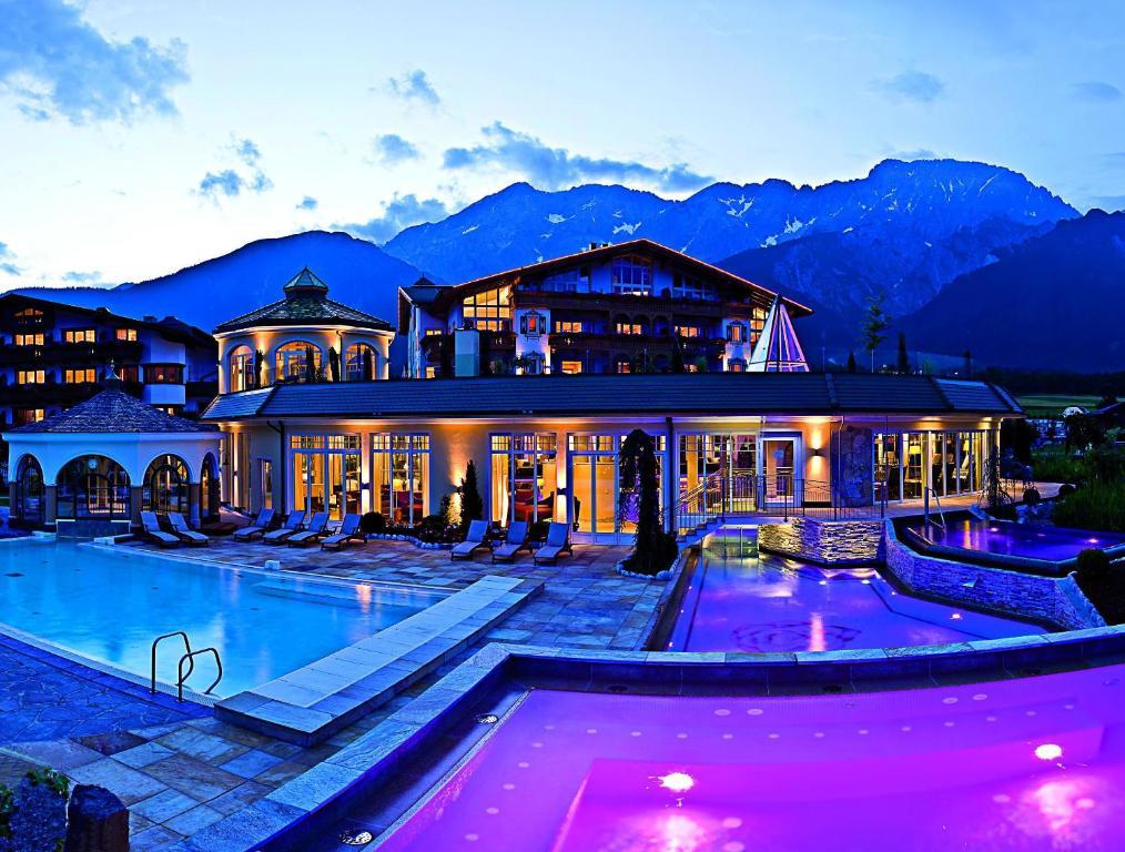Alpenresort Schwarz Mieming Buitenkant foto